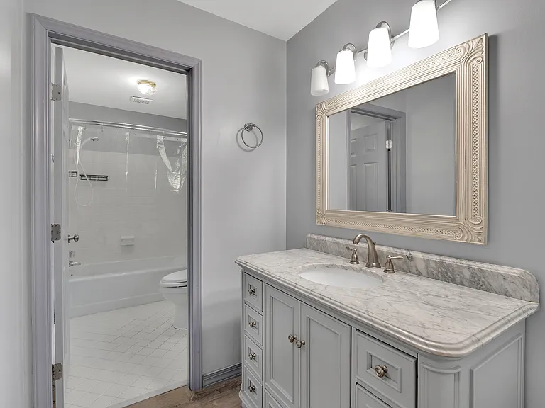 Marlwood Cir — Photo 22