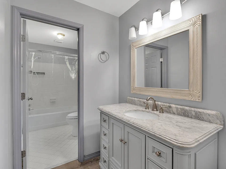 Marlwood Cir