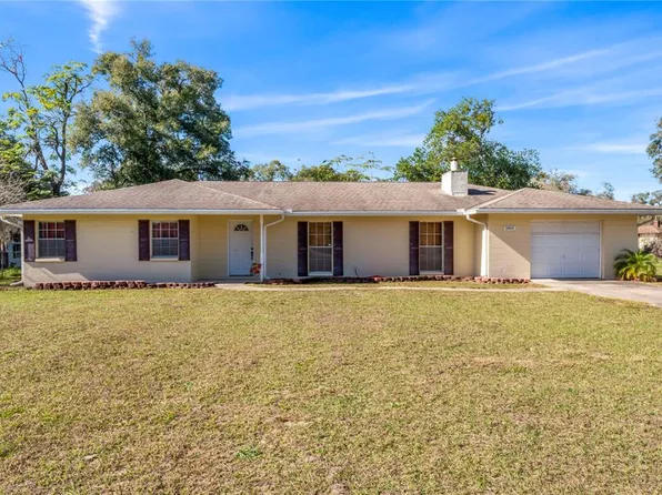 5001 Flamingo Ln, Dade City, FL 33523