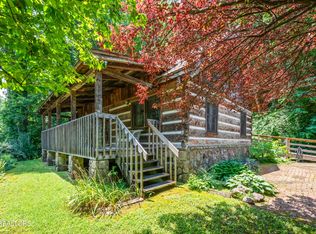 727 Hidden Valley Rd, Gatlinburg, TN 37738
