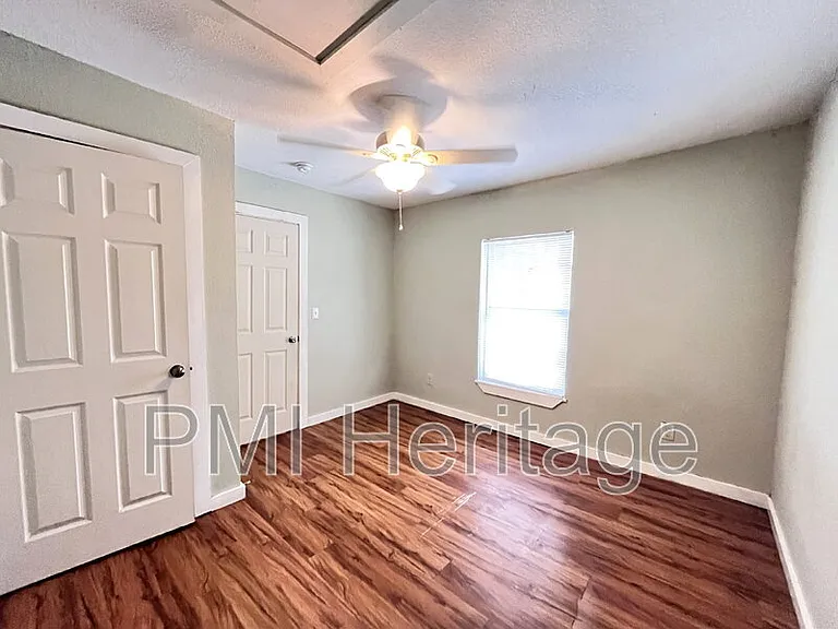 103 W Martin Luther King Jr Blvd #3 — Photo 9