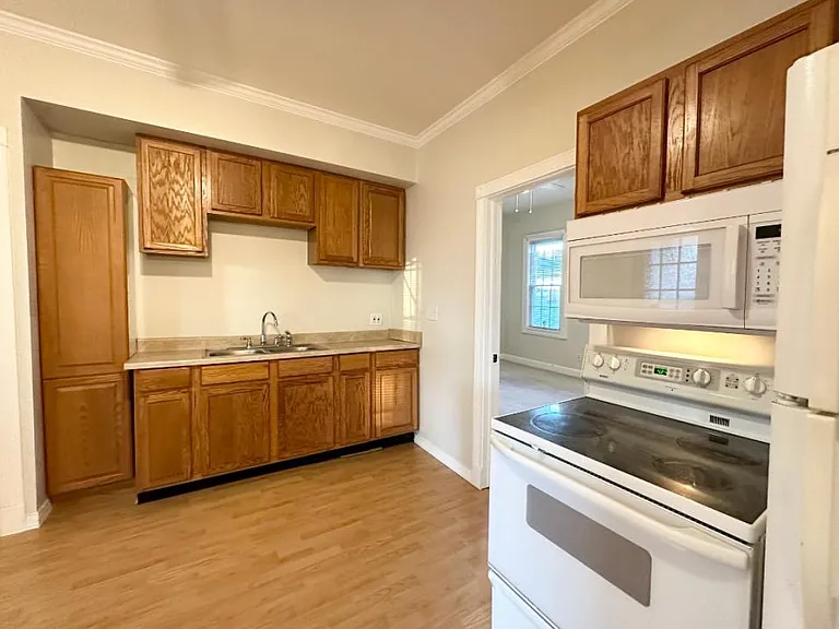 1624 Castle Ave #DOWNSTAIRS — Photo 18