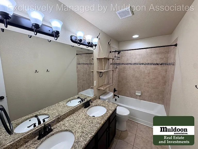 7696 Bonterra Ln — Photo 16
