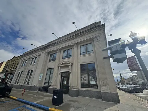 502 Oak St Photo 1