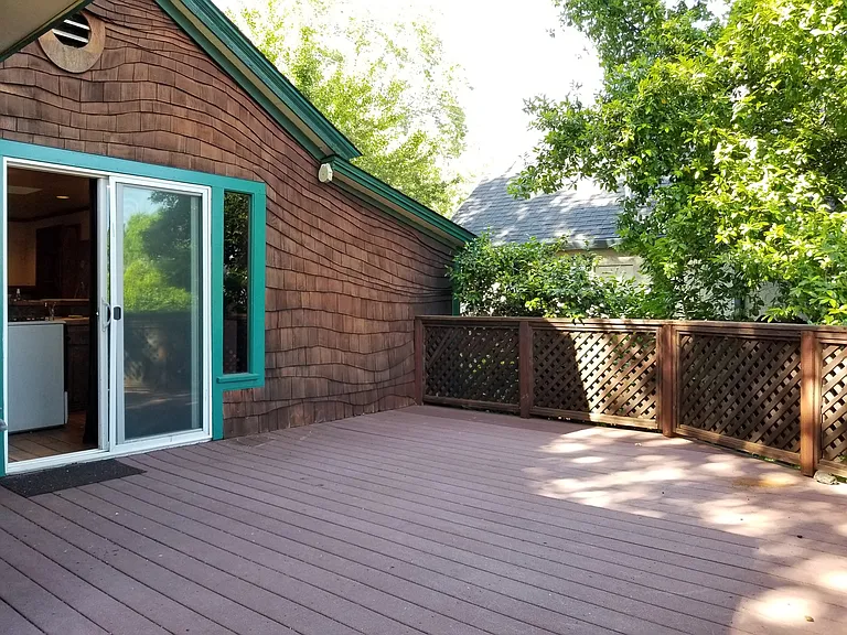 179 E Lincoln Ave — Photo 5