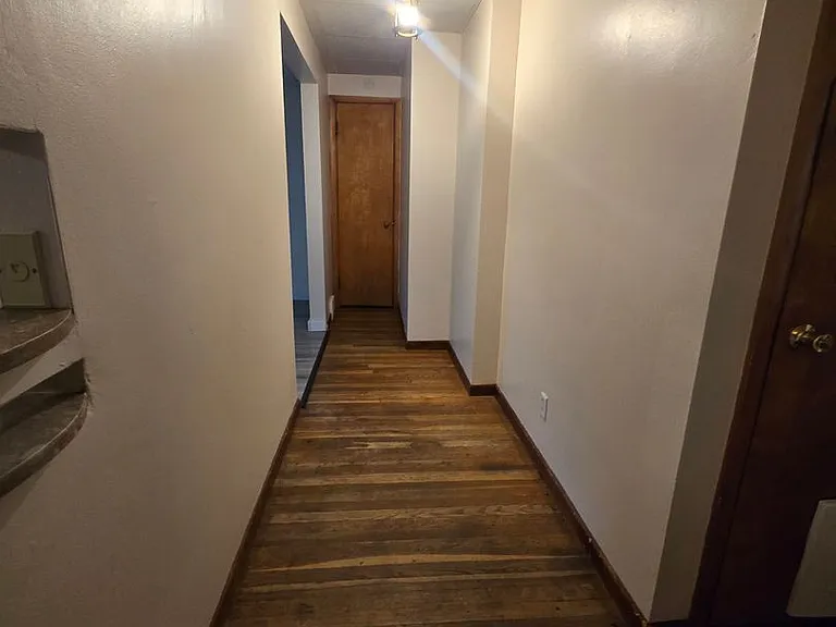 1400 Center Ave — Photo 11