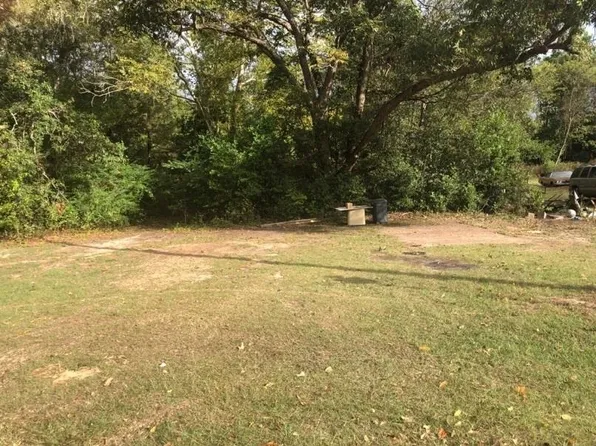 1105 Millie St, Longview, TX 75602