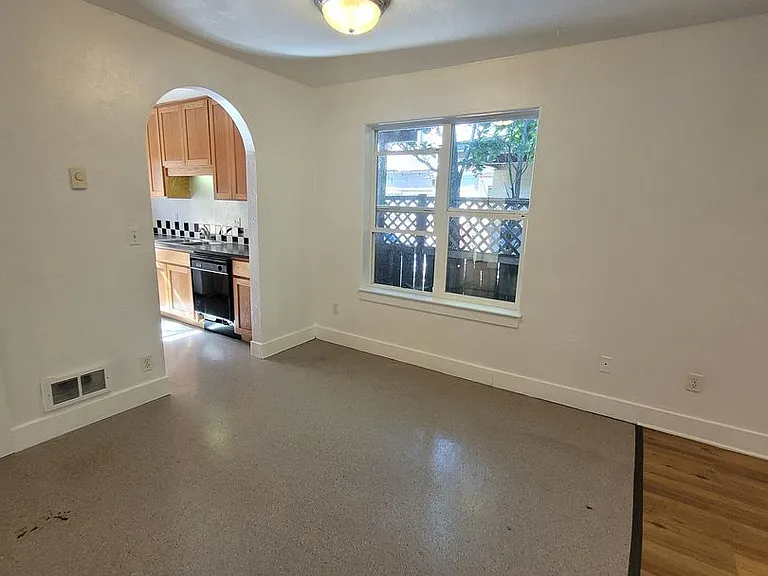 1512 Lincoln St — Photo 7