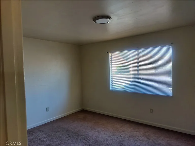 912 Valhalla Dr — Photo 6