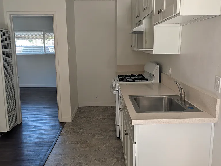 265 Lucas Ave #5 — Photo 5