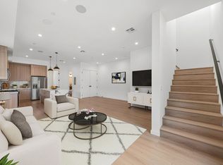 13841 Burbank Blvd #2, Van Nuys, CA 91401