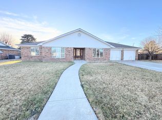 2202 Vallejo St, Perryton, TX 79070