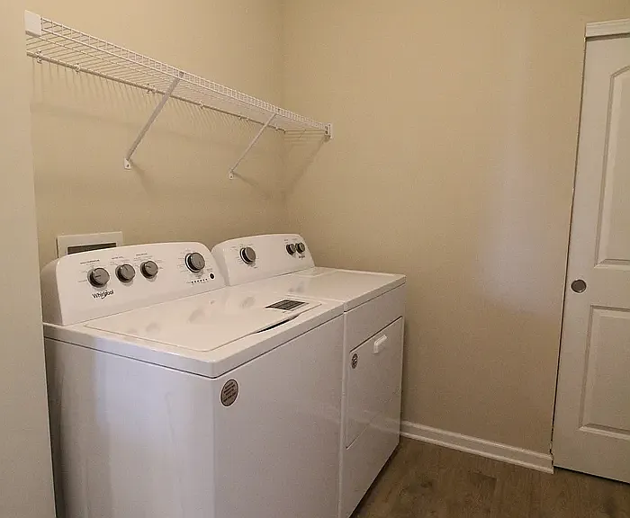 409 Halton Dr — Photo 26