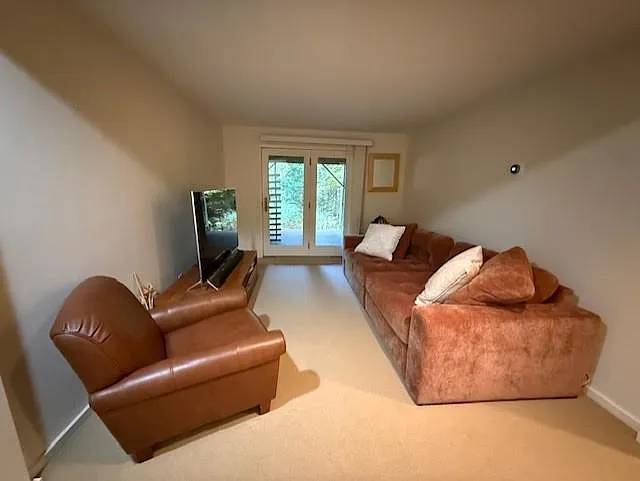38 Pine Grove Rd — Photo 10