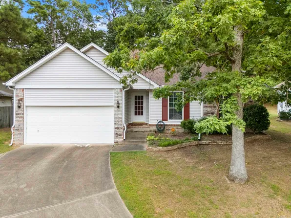 1707 Point West Dr, Little Rock, AR 72211