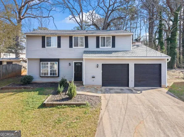 509 Village Square Ct, Stone Mountain, GA 30083