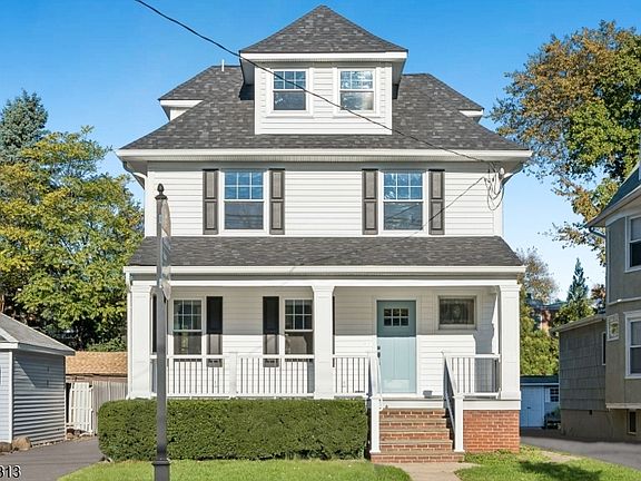 3rd image of 4 Summit Ave #1