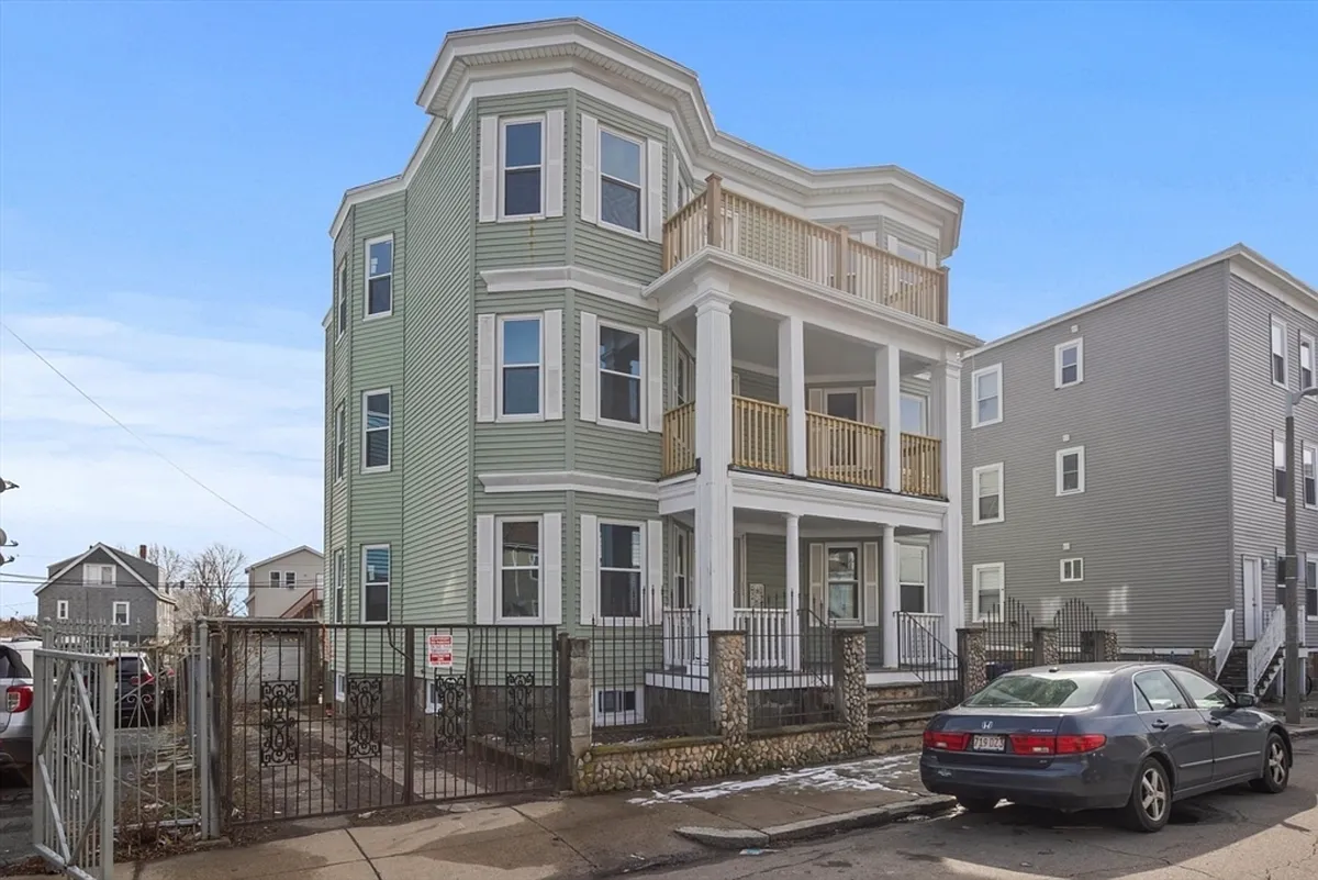 Building Photo - 7 Speedwell St #C