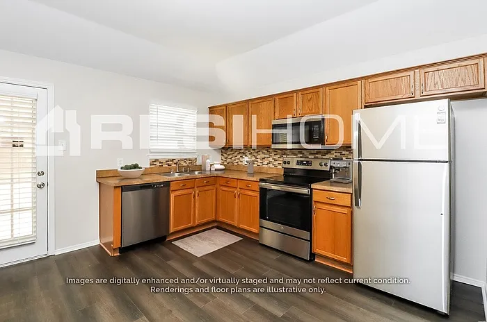3 bed, 2.0 bath, 1160 sqft, $2,200 — Photo 3