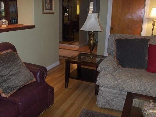 4th image of 107 NORTHAVEN DR