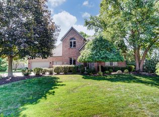 8799 Chateau Dr, Pickerington, OH 43147