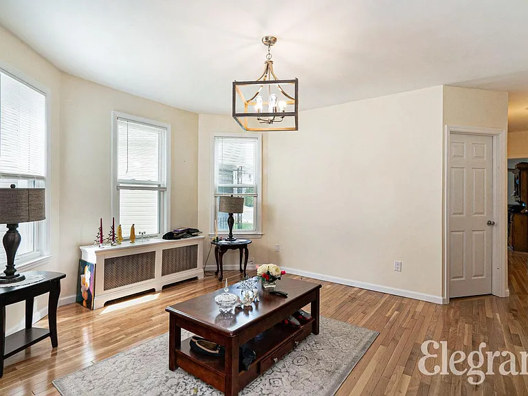 38 3rd Ave #1 — Photo 7