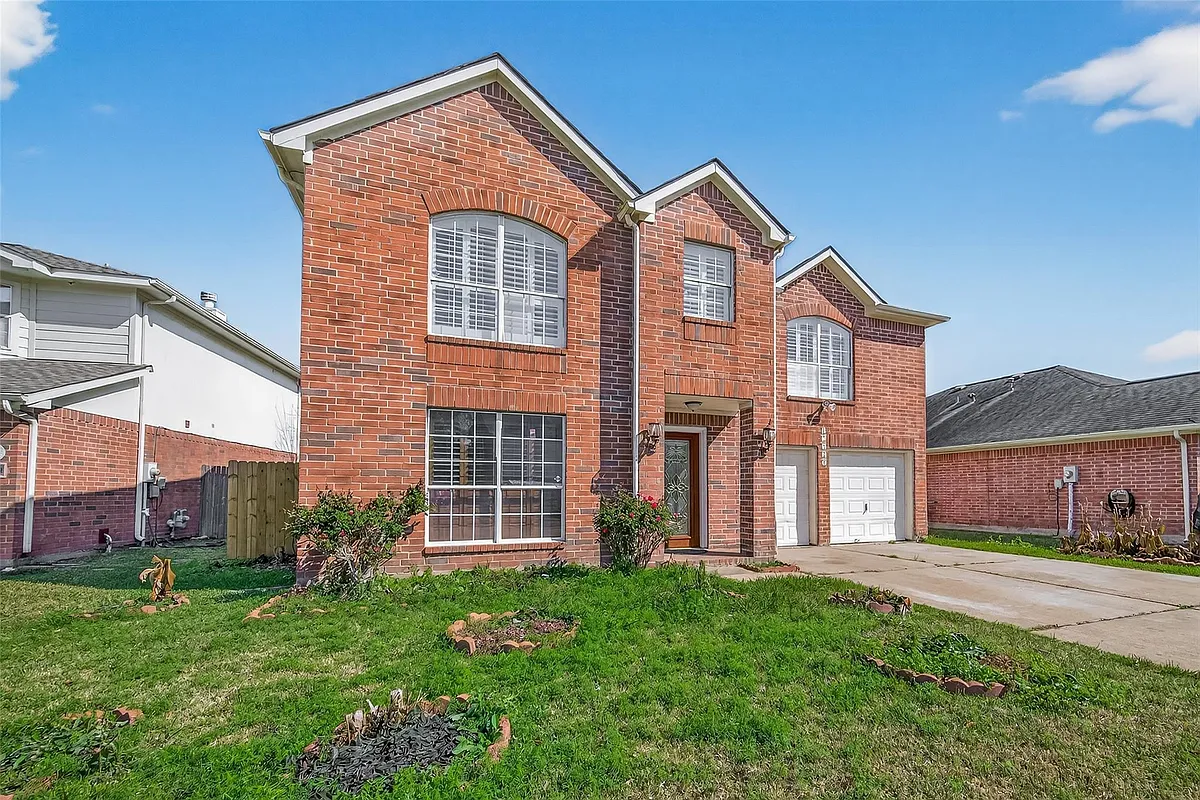 Building Photo - 15910 Clayton Bend Dr