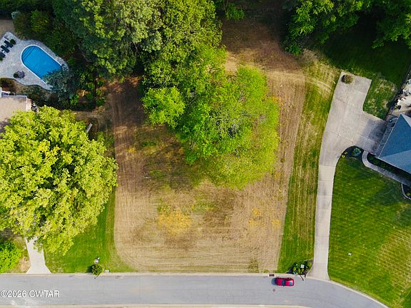 3rd image of 803 Acadian Blvd