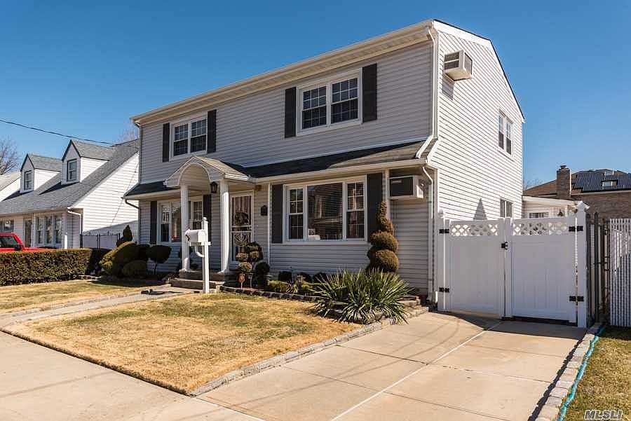 1st image of 15829 89th St