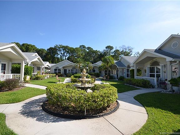 4th image of 1109 NW Lombardy Dr