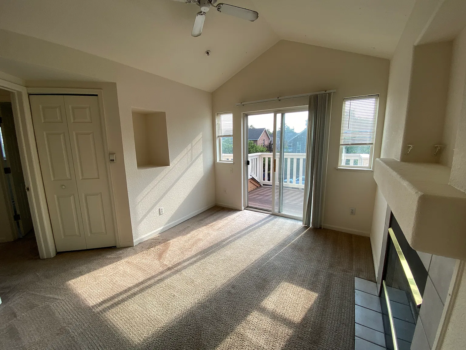 2 bed, 500 sqft, $2,750 — Photo 3