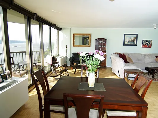Sold by Sotheby's International Realty | media 5