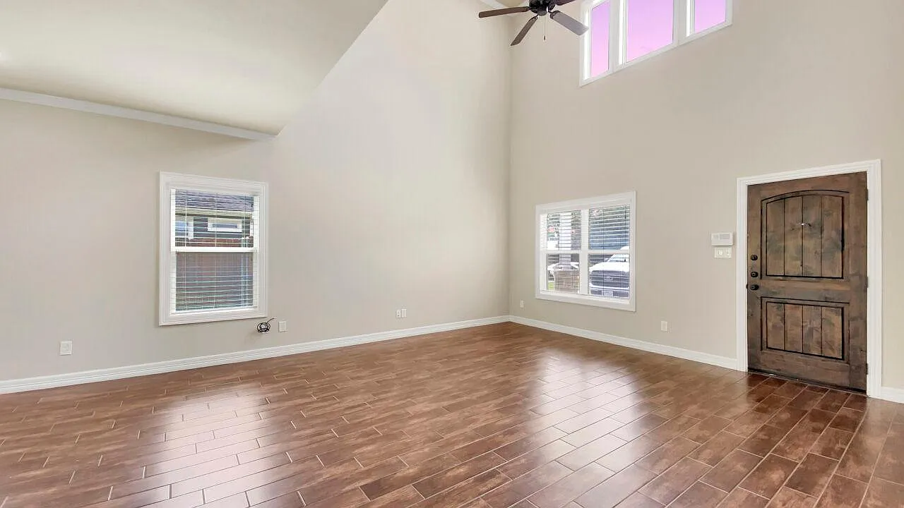 4 bed, 4.5 bath, 2192 sqft, $4,295 — Photo 4