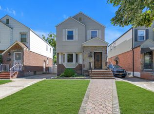 4547 166th St, Flushing, NY 11358