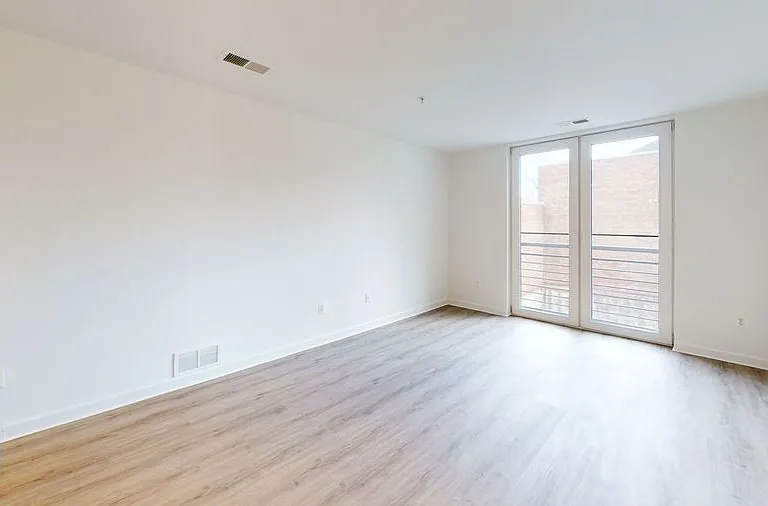 1115 H St NE #303 — Photo 14