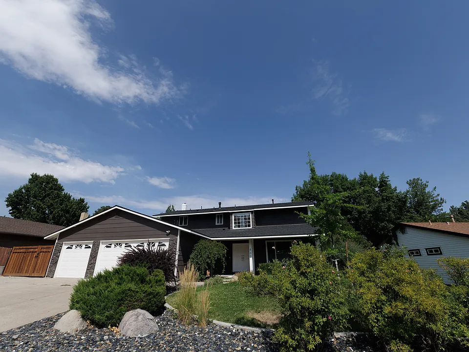 865 Singingwood Dr
