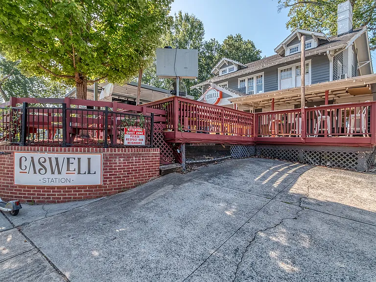 2301 Laburnum Ave — Photo 22