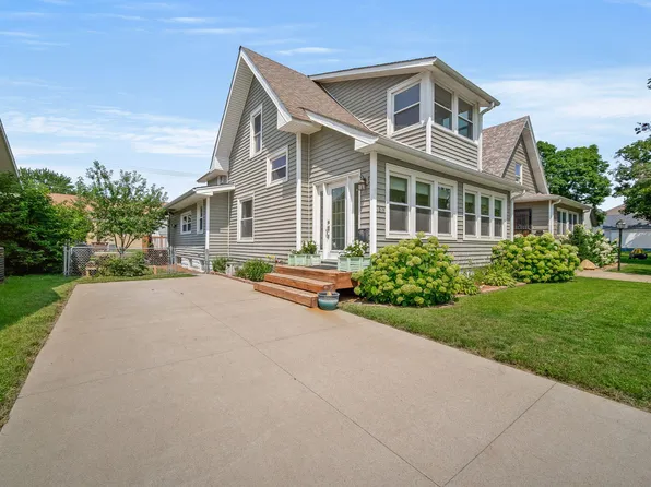 1215 5th St, Perry, IA 50220