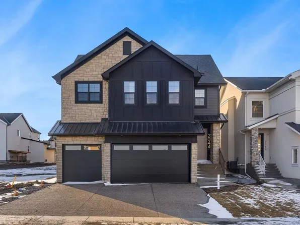 2044 E Waterbury Rd, Chestermere, AB T1X 3A9