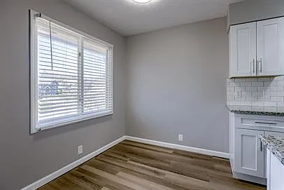 8005 S 48th Ave #7 — Photo 16