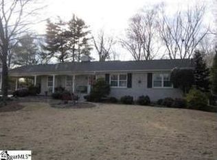 2 Sandown Ln, Greenville, SC 29615