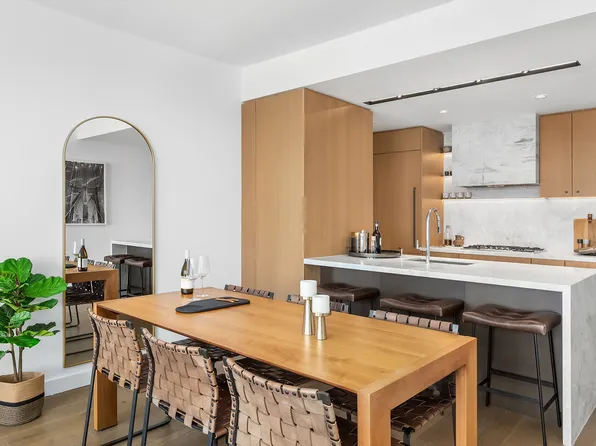 50 Bridge Park Drive image 4 of 18