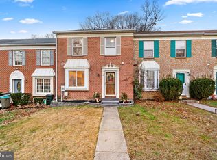 10 Island Run Ct, Catonsville, MD 21228
