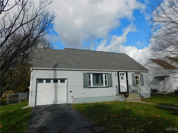 517 Coolidge Rd, Utica, NY 13502