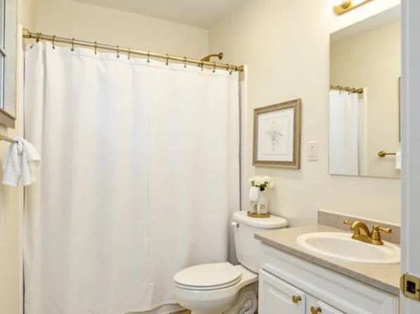 100 Main St #1, Coventry, CT 06238