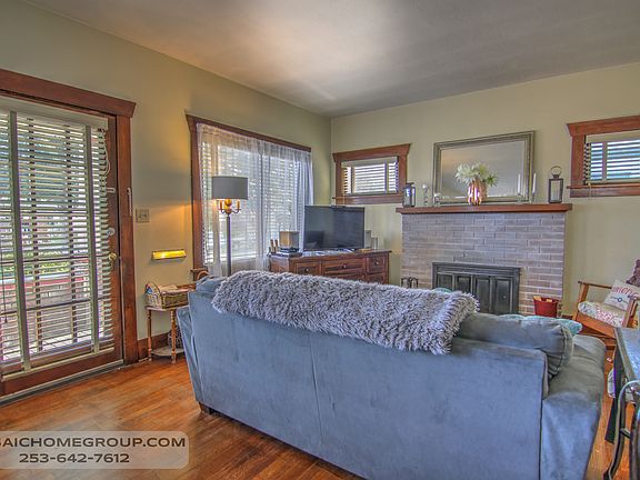 3rd image of 3580 Fawcett Ave