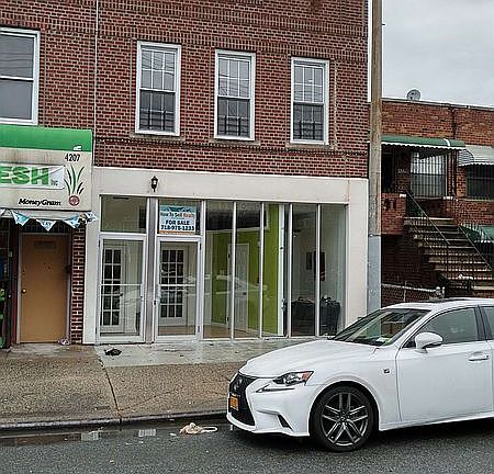 5th image of 4209 Avenue