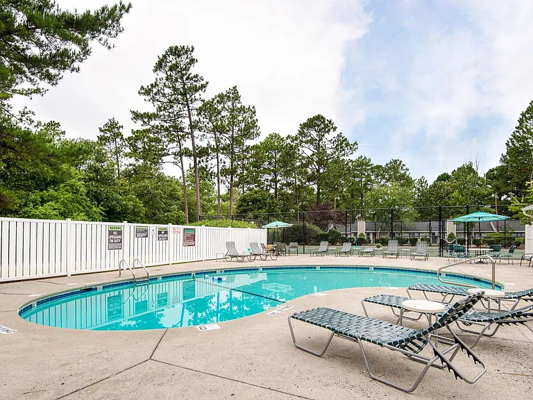 Tanglewood Apartments — Photo 5