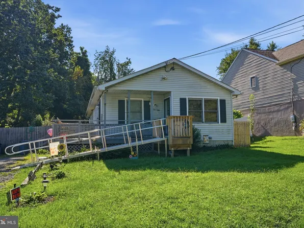 347 Marion Ave, Westville, NJ 08093