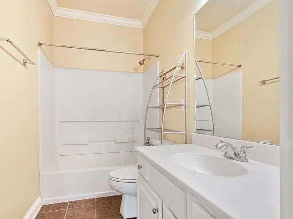 5234 Arlington Ct, Baton Rouge, LA 70820